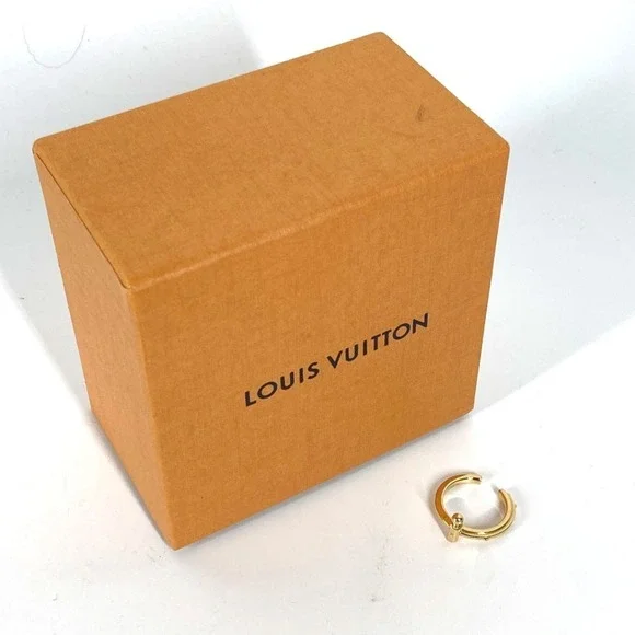 LOUIS VUITTON Gold Ring - Picture 2 of 6